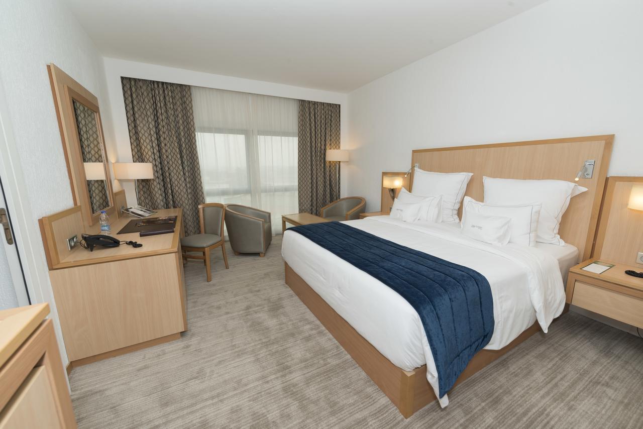 Hotel Tiama Abidjan Luaran gambar
